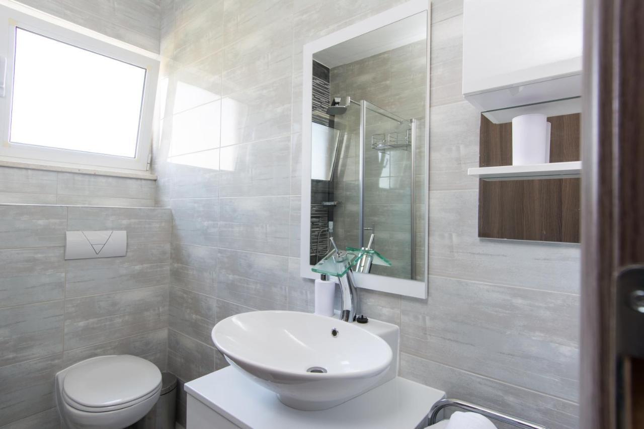 Lux Apartman S Pogledom Na More Trogir Ngoại thất bức ảnh